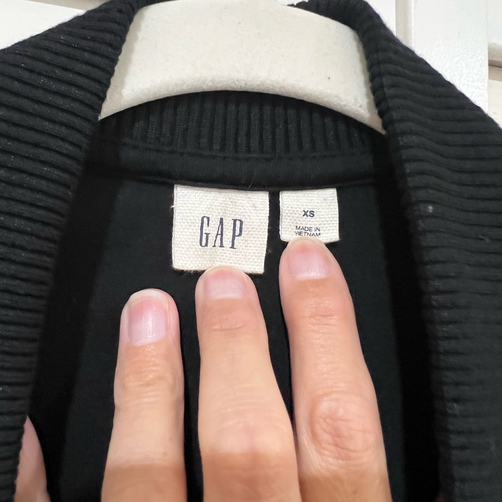 GAP Black Ribbed Jacket - Picture 2 of 4